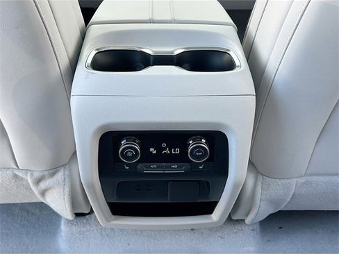 New 2026 Buick Enclave Avenir w/ Super Cruise Package image 18