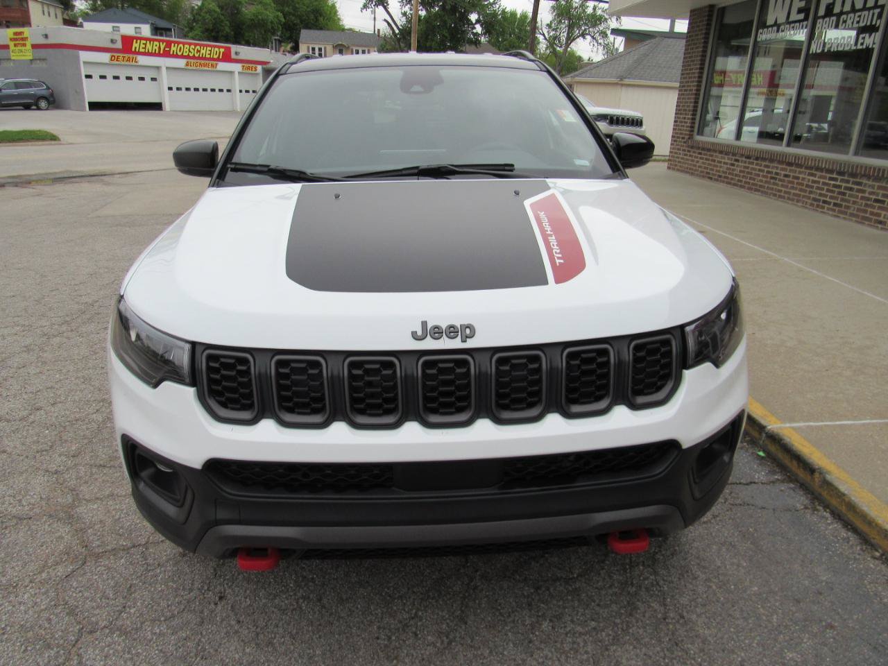 Used 2026 Jeep Compass Trailhawk AWD/4WD image 2