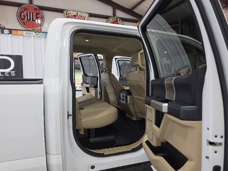 Used 2017 Ford F250 Lariat w/ Chrome Package AWD/4WD image 14