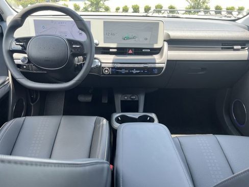 New 2023 Hyundai Ioniq 5 SEL image 3