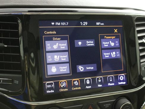Used 2021 Jeep Grand Cherokee Overland AWD/4WD image 34