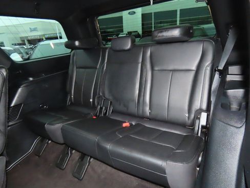 Used 2021 Ford Expedition XLT image 23