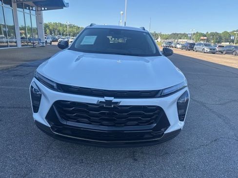 Used 2025 Chevrolet Trax ACTIV w/ Driver Confidence Package image 7