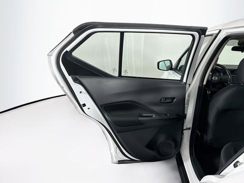 Used 2024 Nissan Kicks S image 24