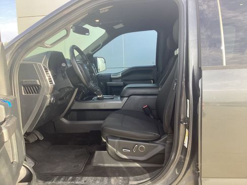 Used 2016 Ford F150 XLT w/ Equipment Group 302A Luxury AWD/4WD image 5