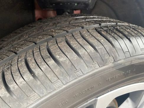 Certified 2023 GMC Terrain SLT w/ Tech Package image 25