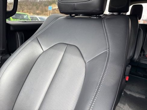 New 2026 Chrysler Voyager LX image 44