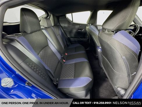 Used 2020 Toyota C-HR XLE image 25