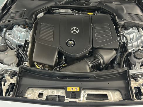 Used 2025 Mercedes-Benz C 300 Sedan image 35