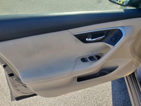 Used 2015 Nissan Altima 2.5 S w/ Power Driver Seat Package image 16