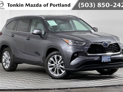 Used 2023 Toyota Highlander Limited
