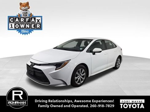 Used 2024 Toyota Corolla LE FWD image 1