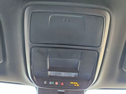 Used 2024 GMC Acadia AT4 w/ Super Cruise Package image 19