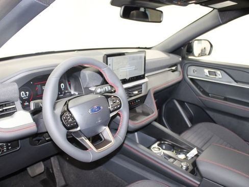 New 2026 Ford Explorer ST-Line AWD/4WD image 25