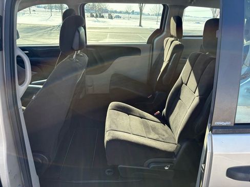 Used 2013 Dodge Grand Caravan American Value Package image 15