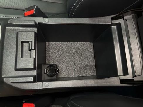 Used 2024 Subaru Outback Limited image 28