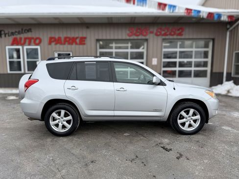 Used 2006 Toyota RAV4 Limited image 1