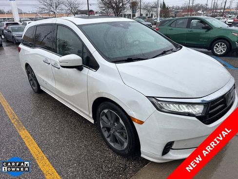 Used 2022 Honda Odyssey Elite image 3
