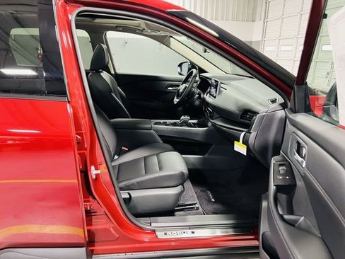 New 2026 Nissan Rogue SV image 33
