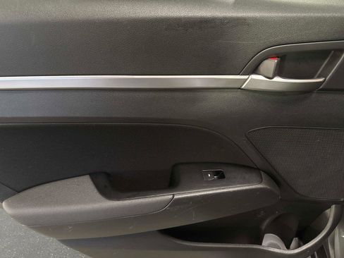 Used 2019 Hyundai Elantra SEL w/ Cargo Package image 11