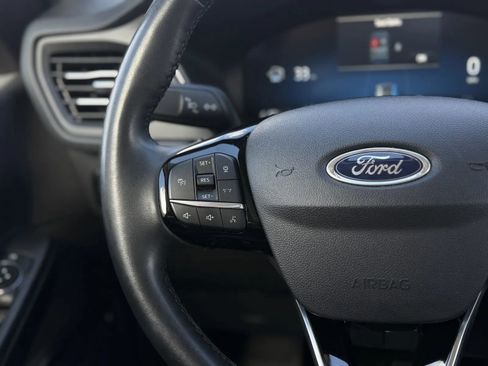 Used 2023 Ford Escape Platinum image 23