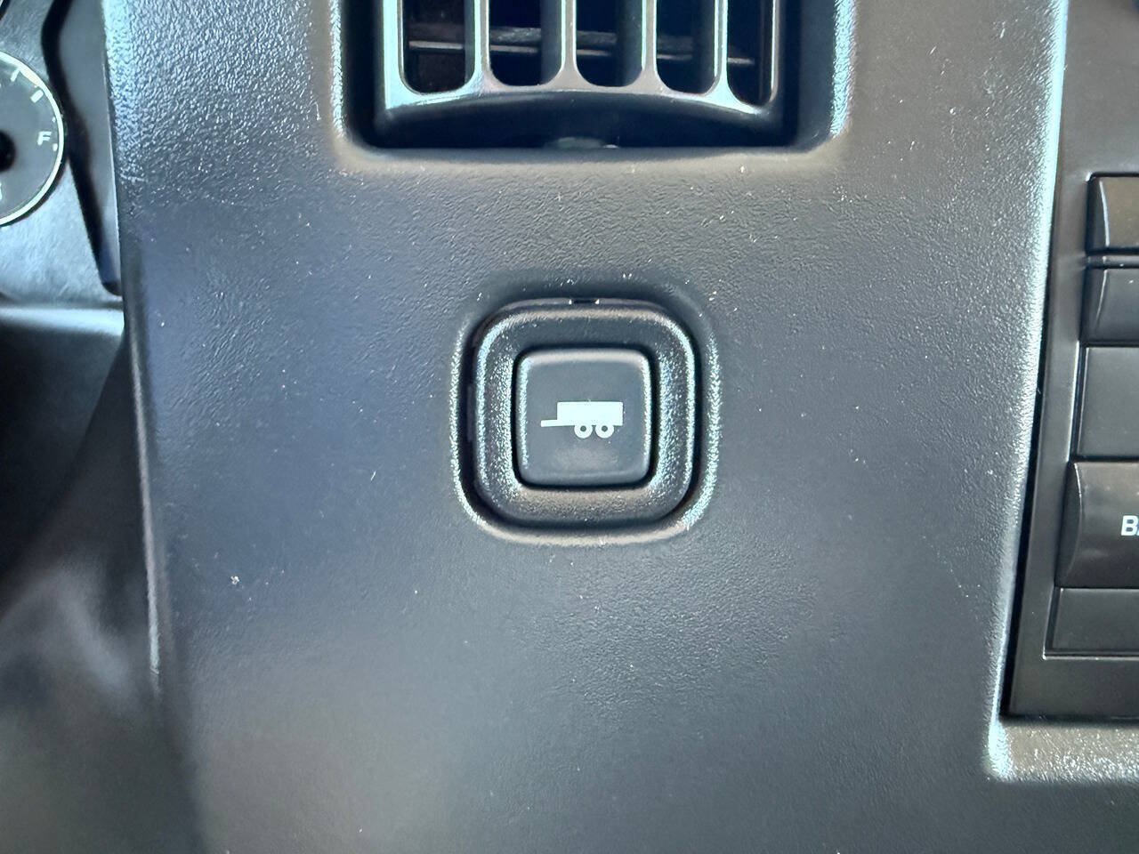 Used 2016 GMC Savana 3500 LT w/ LT Preferred Equipment Group RWD image 33
