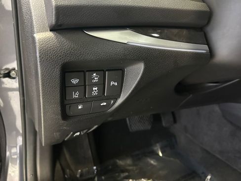 Used 2018 Acura TLX V6 SH-AWD w/ Advance Package image 21