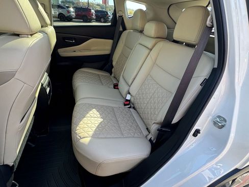 Used 2022 Nissan Murano Platinum w/ Cargo Package image 18