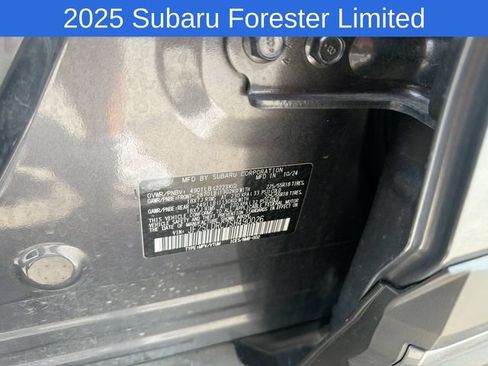Used 2025 Subaru Forester Limited AWD/4WD image 30
