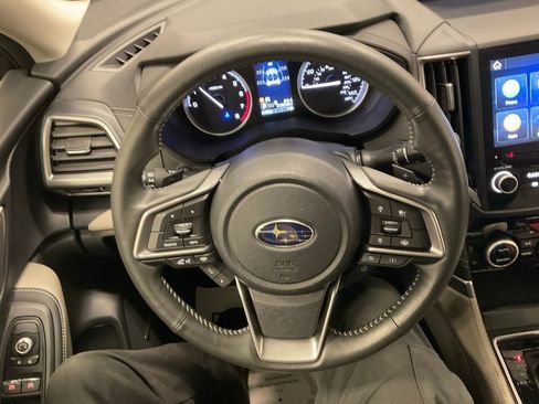 Used 2022 Subaru Forester Limited image 2