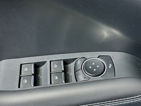 Used 2023 Ford Mustang Mach-E Select image 15