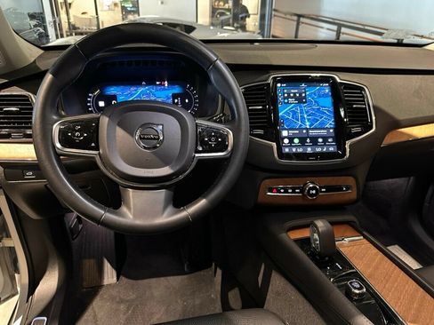Used 2023 Volvo XC90 B5 Plus AWD/4WD image 7