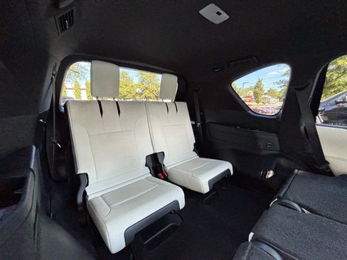 Used 2022 Lexus LX 600 4WD w/ Accessory Package (Z1) image 22