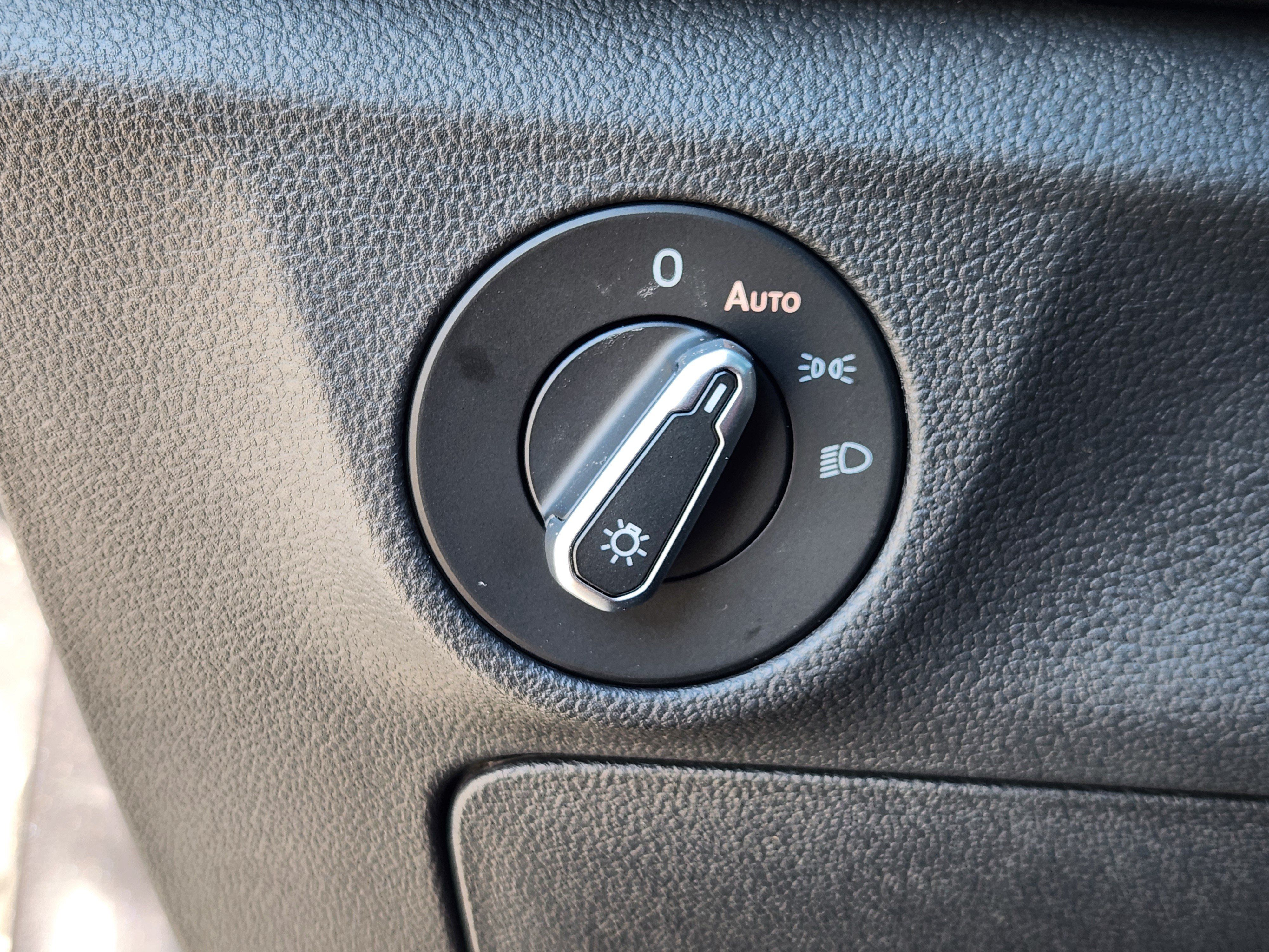 Certified 2023 Volkswagen Jetta S FWD image 24