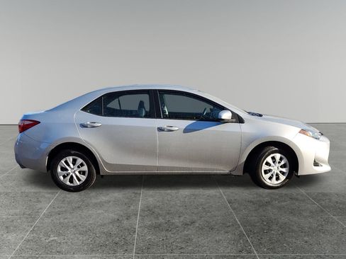 Used 2018 Toyota Corolla L image 8