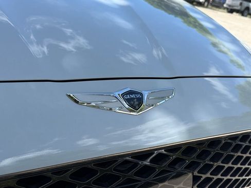 Used 2023 Genesis G70 2.0T w/ Sport Prestige Package RWD image 29
