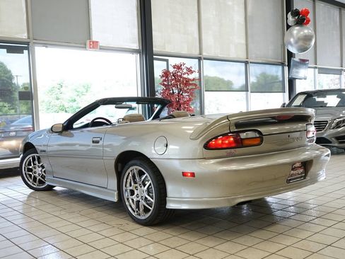 Used 2002 Chevrolet Camaro Z28 w/ Sport Appearance Pkg RWD image 8