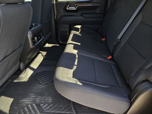 Used 2025 Chevrolet Silverado 1500 LT Trail Boss w/ Convenience Package II image 19