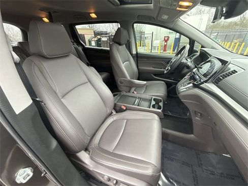 Used 2023 Honda Odyssey EX-L image 24