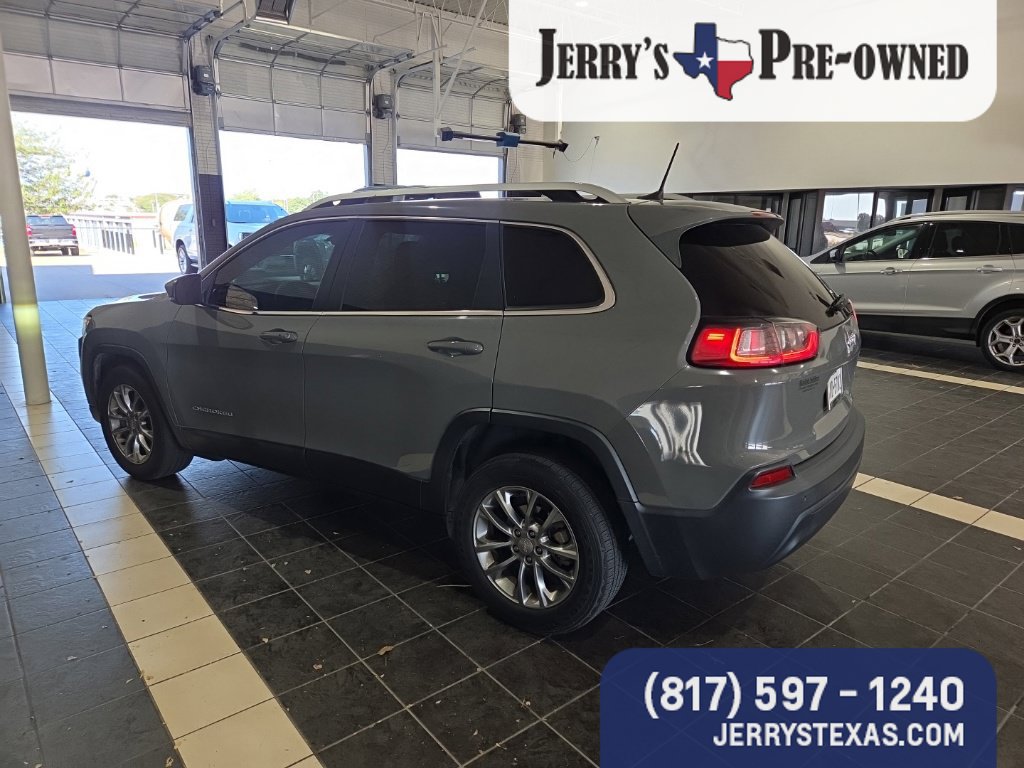 Used 2019 Jeep Cherokee Latitude Plus FWD image 6
