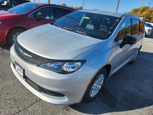 New 2026 Chrysler Voyager LX image 1