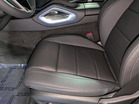 New 2026 Mercedes-Benz GLS 450 4MATIC image 4