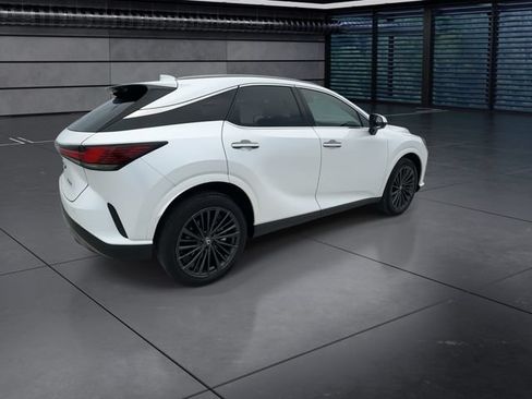 Used 2025 Lexus RX 350 Premium w/ Convenience Package FWD image 8