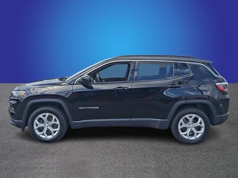 Used 2024 Jeep Compass Latitude AWD/4WD image 7