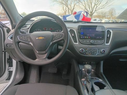 Used 2024 Chevrolet Malibu LT FWD image 13