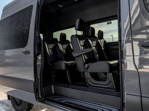 Used 2025 Mercedes-Benz Sprinter 2500 image 11