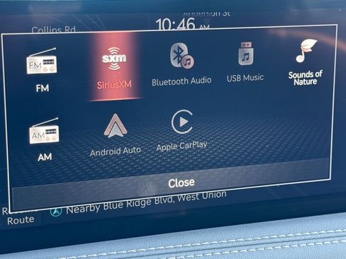 Used 2025 Genesis G70 2.5T image 23