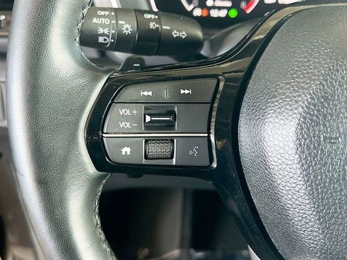 Used 2024 Honda Pilot EX-L image 17