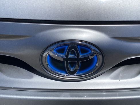 Used 2013 Toyota Highlander Limited AWD/4WD image 25