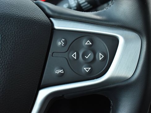 Used 2023 GMC Acadia SLT image 28